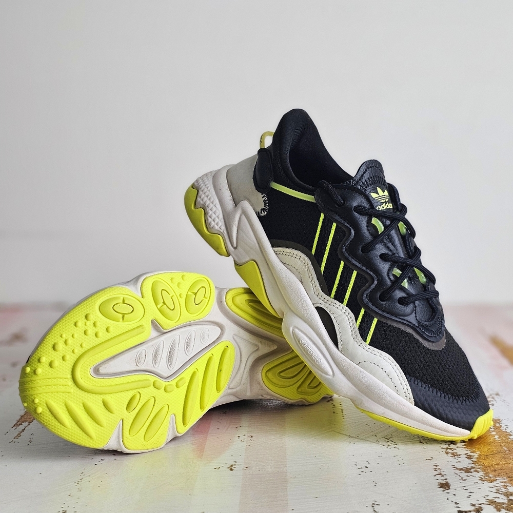 Adidas Ozweego Sneakers Black/White/Solar Yellow EG7448 – Men’s 6.5 / Women’s 8